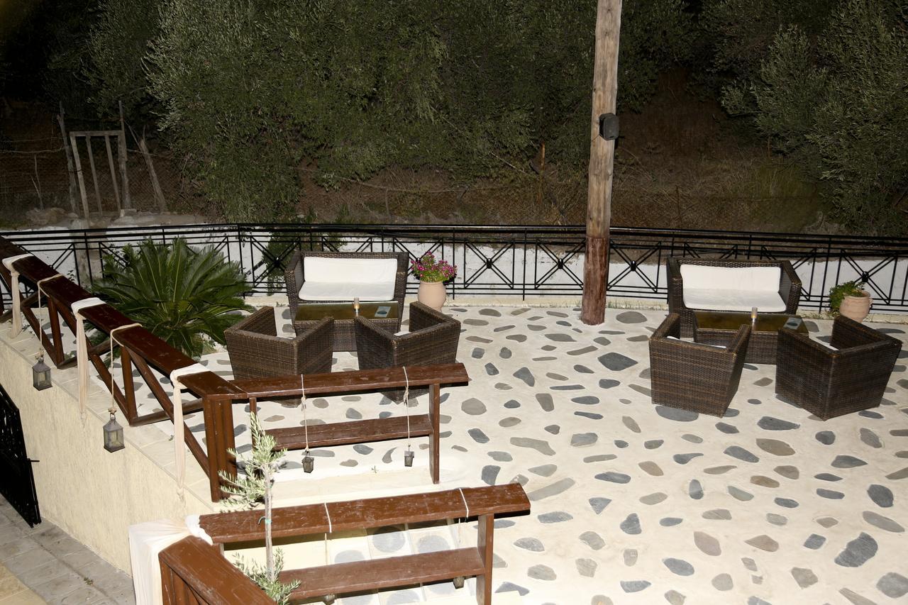 Coral Hotel Plomari Exterior photo